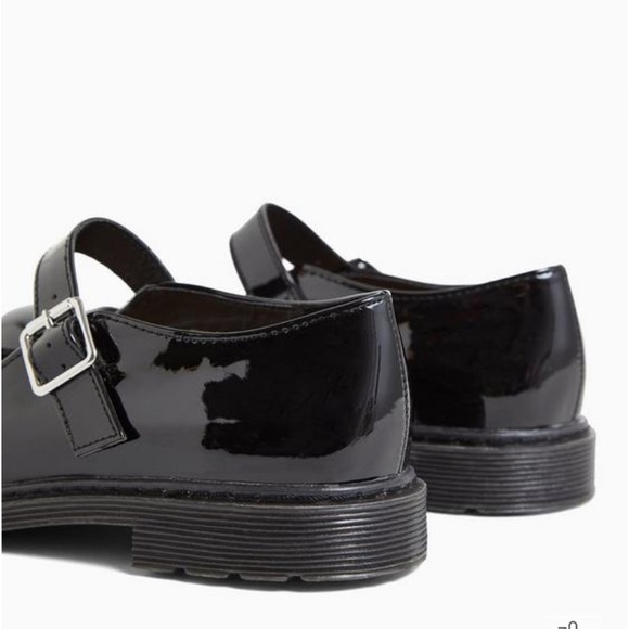 Torrid 10 WW Black Faux Leather Mary Jane Oxford Flat - Picture 2 of 9